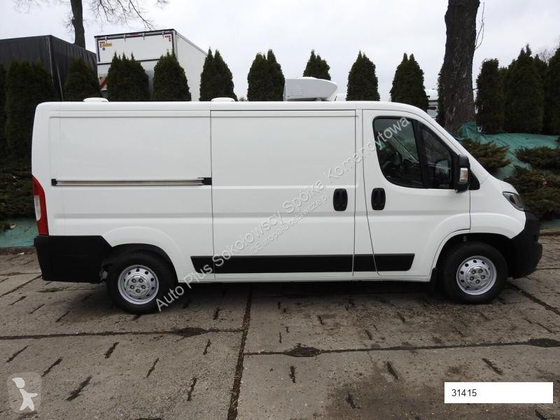 Autoutilitară Peugeot BOXER FURGON CHŁODNIA...