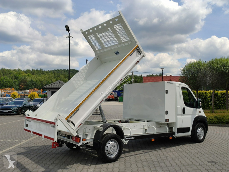 Véhicule utilitaire Peugeot