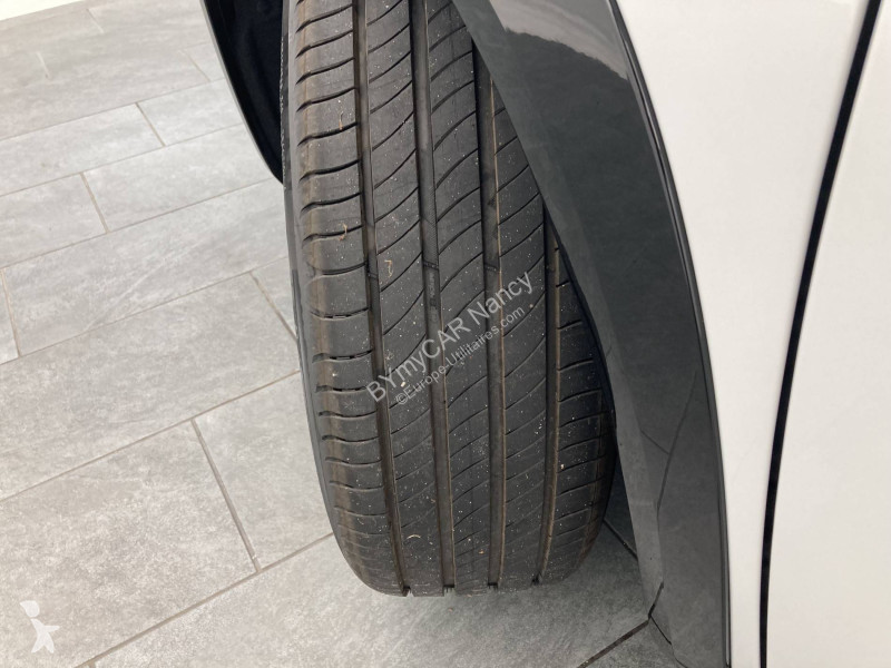 Veicolo commerciale Renault Austral E-Tech full...