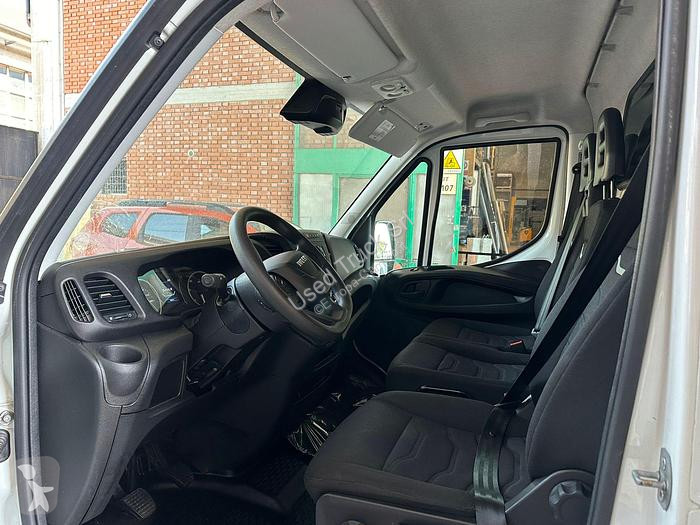 Veicolo commerciale Iveco  35S16