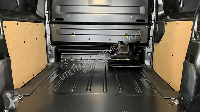 Veículo utilitário Fiat BLUEHDI 180 M S&S EAT8...