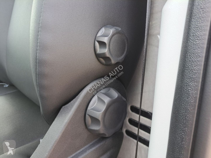Autoutilitară Iveco 35C18 180CV 3L ALUMINIUM...
