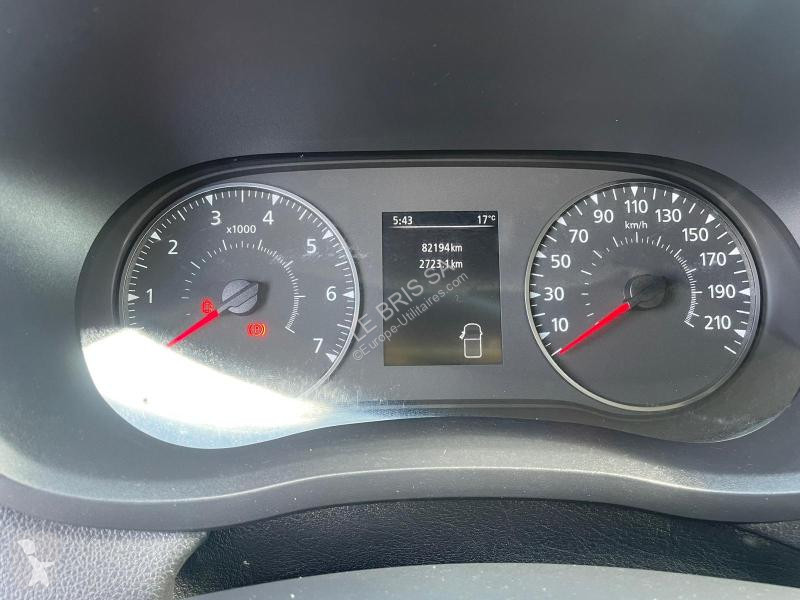 Autoutilitară Renault 2.3 DCI 145