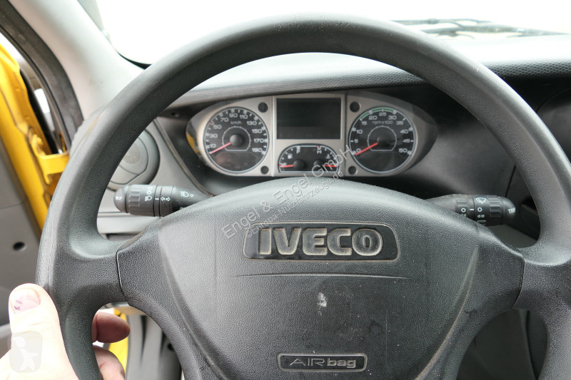 Veicolo commerciale Iveco Daily 35 S11 C30C...