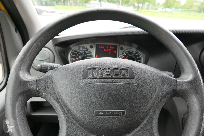 Veicolo commerciale Iveco Daily 35 S11 C30C...