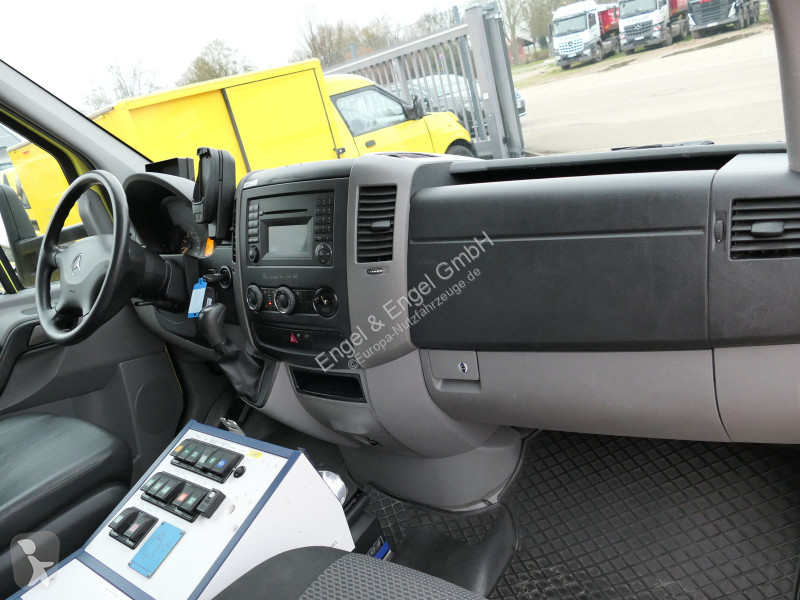 Véhicule utilitaire Mercedes Sprinter II 516...