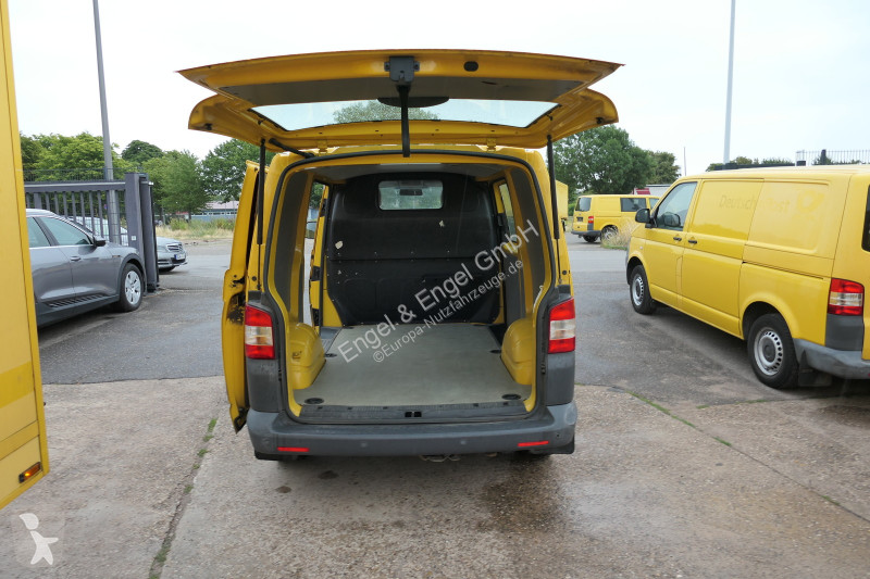 Véhicule utilitaire Volkswagen T5 Transporter...