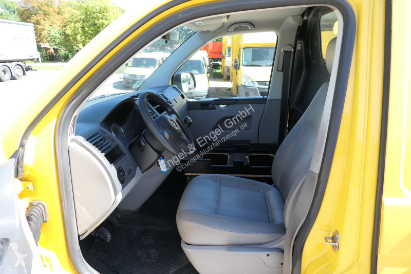 Véhicule utilitaire Volkswagen T5 Transporter...