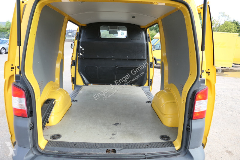 Veículo utilitário Volkswagen T5 Transporter...