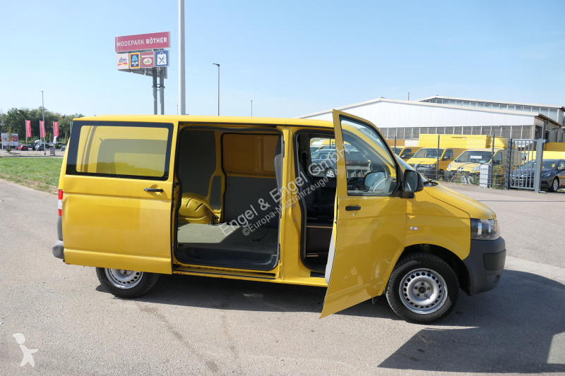 Véhicule utilitaire Volkswagen T5 Transporter...