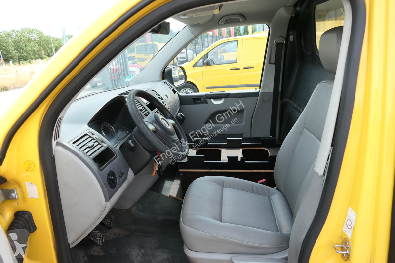 Véhicule utilitaire Volkswagen T5 Transporter...