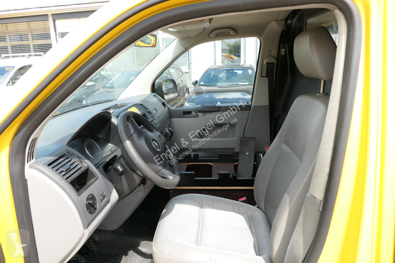 Véhicule utilitaire Volkswagen T5 Transporter...