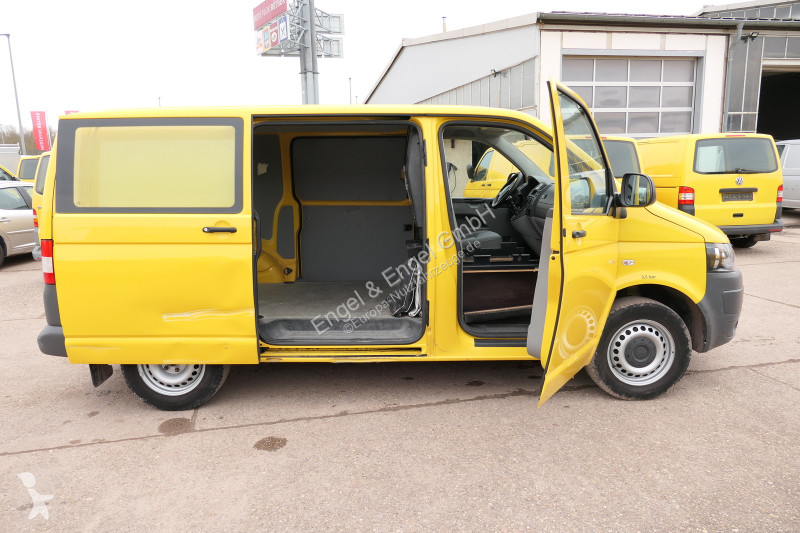 Autoutilitară Volkswagen T5 Transporter 2.0 TDI...