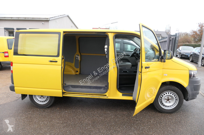 Véhicule utilitaire Volkswagen T5 Transporter...