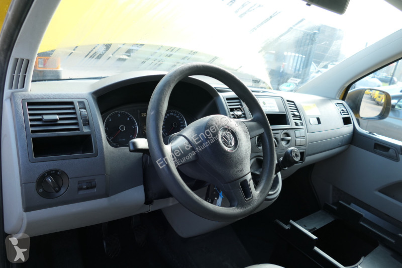 Autoutilitară Volkswagen T5 Transporter 2.0 TDI...