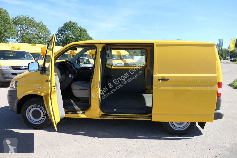 Véhicule utilitaire Volkswagen T5 Transporter...