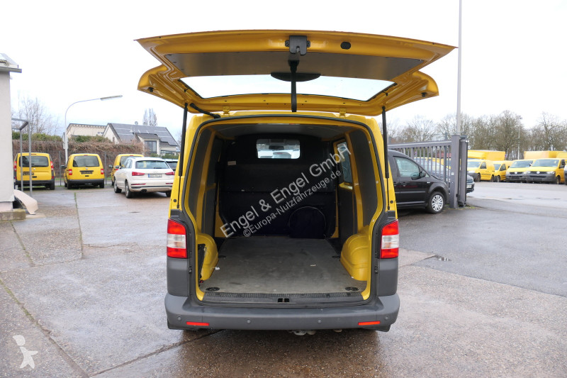 Véhicule utilitaire Volkswagen T5 Transporter...