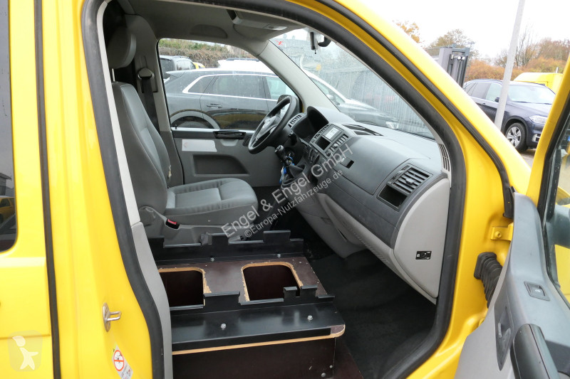 Véhicule utilitaire Volkswagen T5 Transporter...