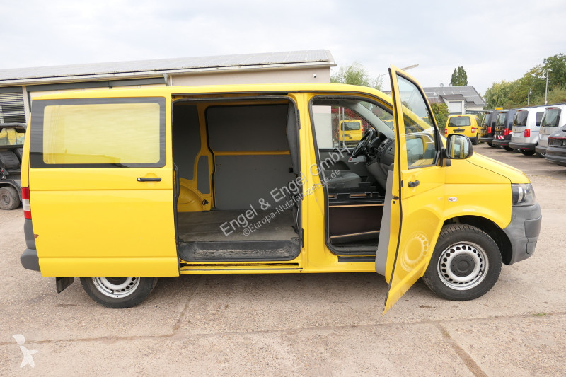 Véhicule utilitaire Volkswagen T5 Transporter...