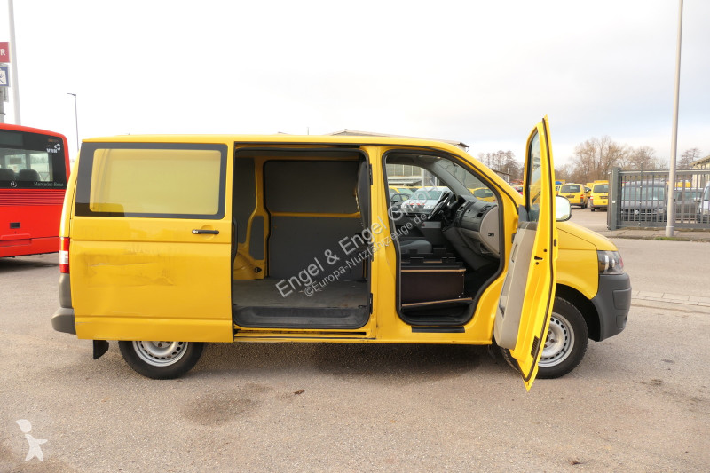 Autoutilitară Volkswagen T5 Transporter 2.0 TDI...