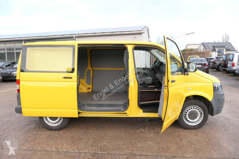 Autoutilitară Volkswagen T5 Transporter 2.0 TDI...