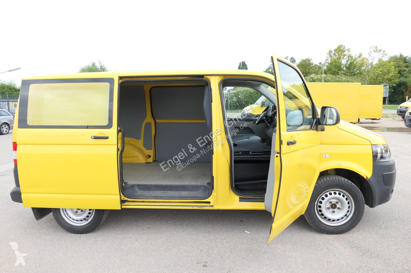Véhicule utilitaire Volkswagen T5 Transporter...