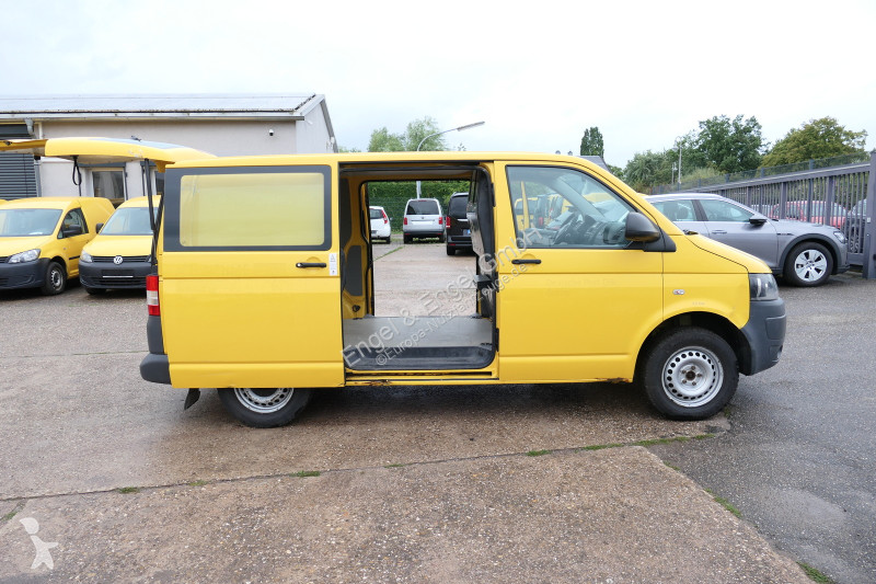 Autoutilitară Volkswagen T5 Transporter 2.0 TDI...