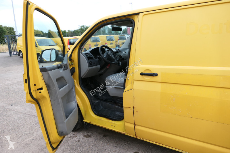 Véhicule utilitaire Volkswagen T5 Transporter...