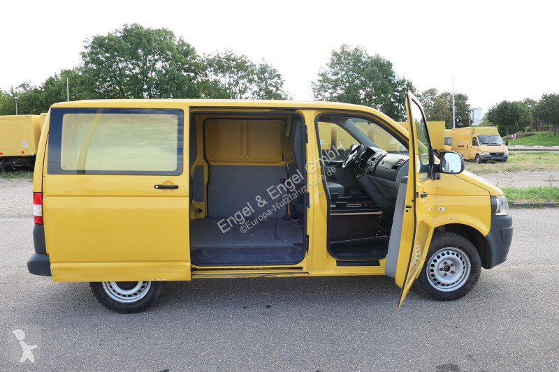Véhicule utilitaire Volkswagen T5 Transporter...