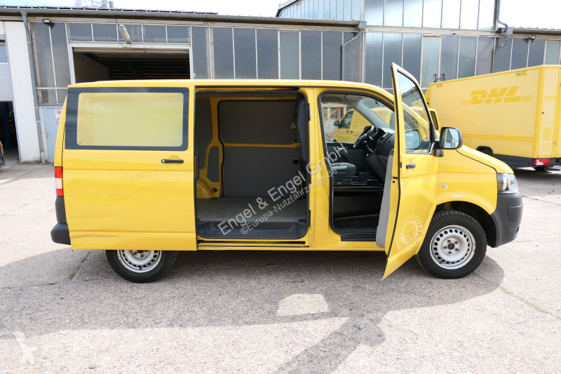 Véhicule utilitaire Volkswagen T5 Transporter...
