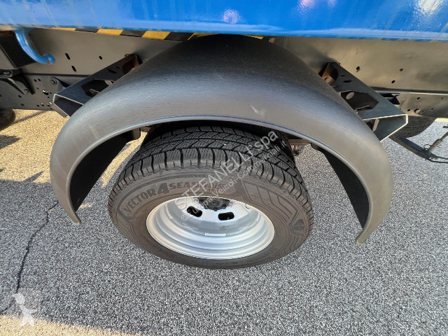 Veículo utilitário Iveco DAILY 35C14H D...