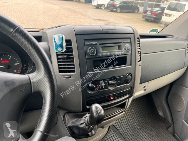 Véhicule utilitaire Mercedes 215CDI...