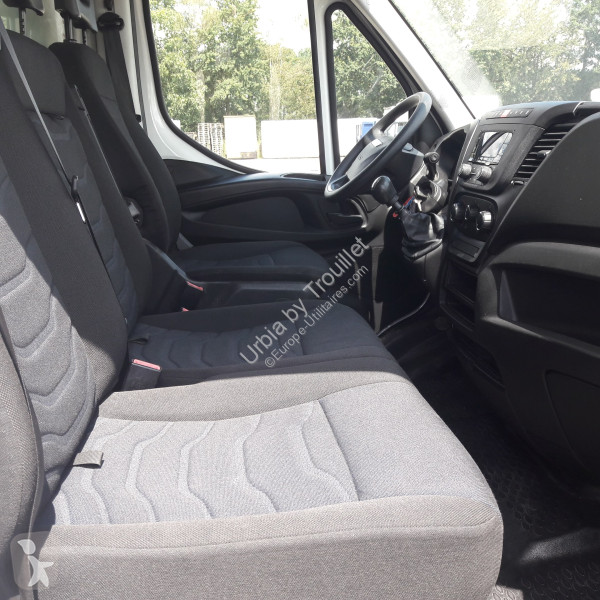 Véhicule utilitaire Iveco FRIGO OPTION HAYON -...