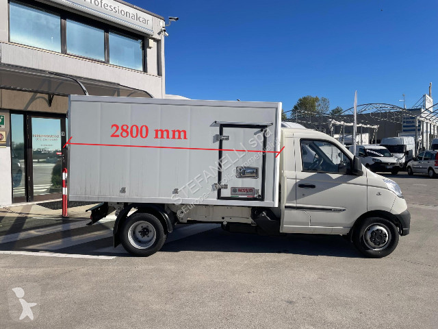 Autoutilitară Piaggio Porter NP6 ISOTERMICO