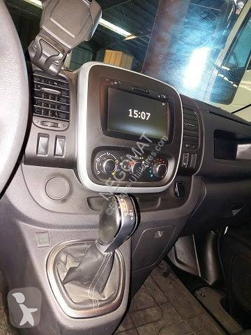 Véhicule utilitaire Nissan