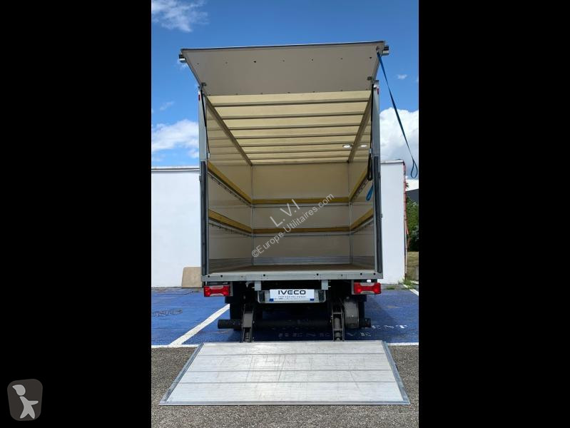 Véhicule utilitaire Iveco CCb 35C16H...