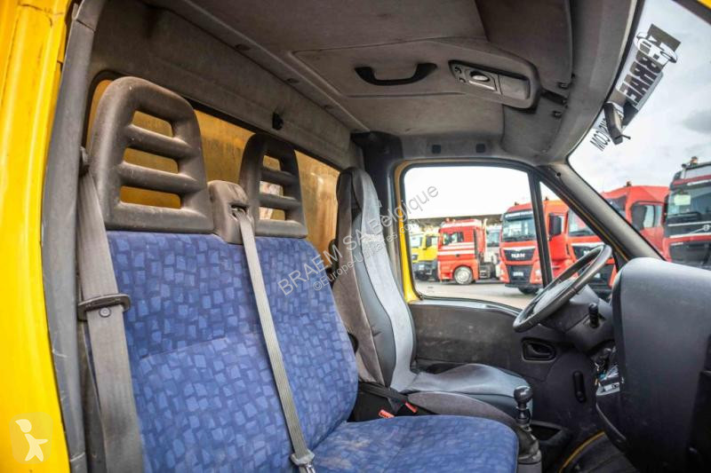 Véhicule utilitaire Iveco 50C13