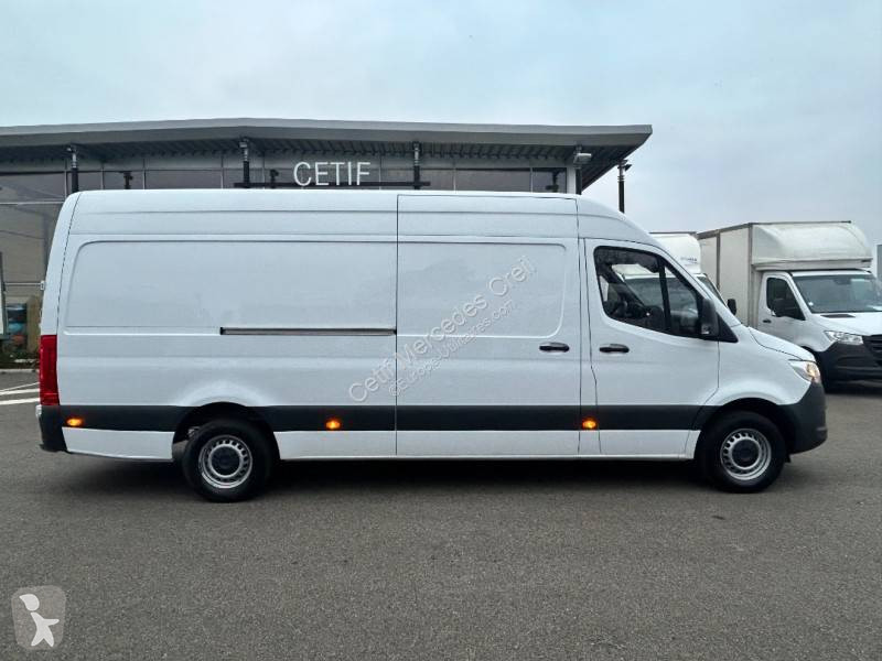 Véhicule utilitaire Mercedes