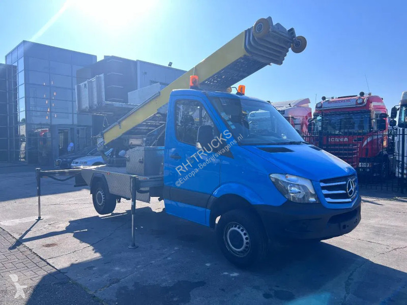 Véhicule utilitaire Mercedes 314 EURO 6 +...