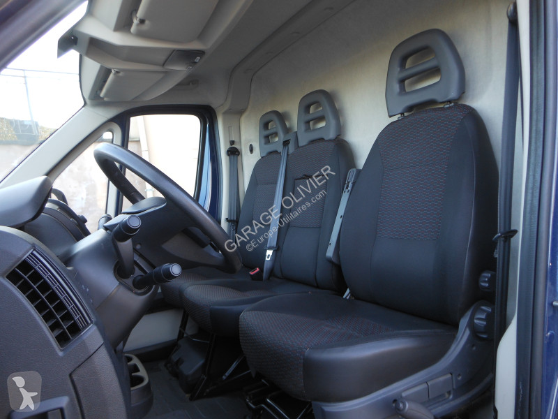 Véhicule utilitaire Citroën 35 L2H2 2.0 Bluehdi...