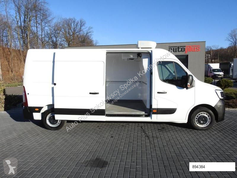 Autoutilitară Renault MASTER FURGON CHŁODNIA...