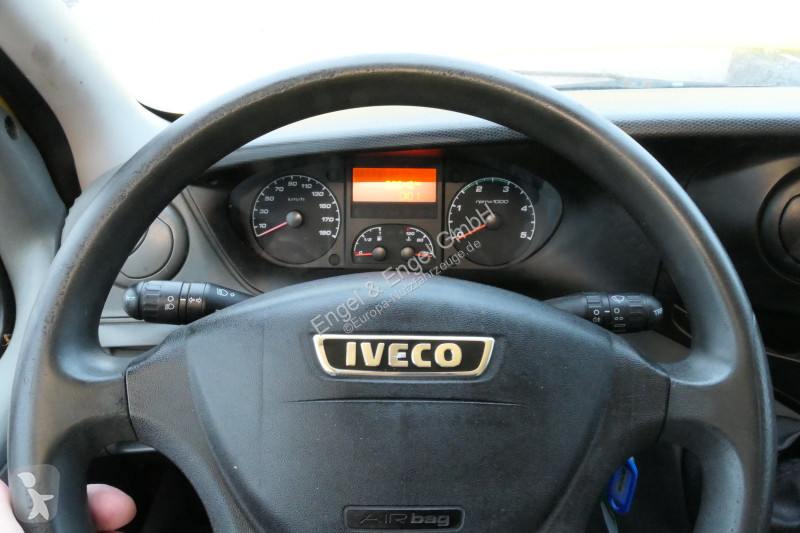 Furgoneta Iveco Daily 35 S11 C30C AUTOMATIK...