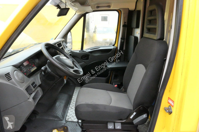 Veicolo commerciale Iveco Daily 35 S11 C30C...