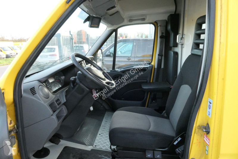Veicolo commerciale Iveco Daily 35 S11 C30C...