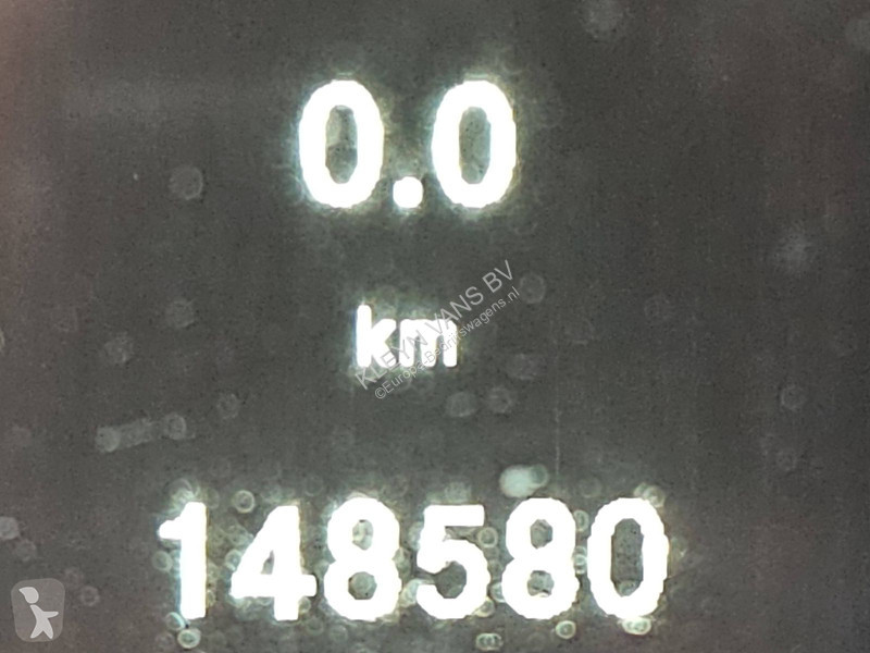 Véhicule utilitaire Mercedes 114 L2 LED...