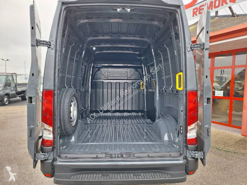 Furgoneta Iveco