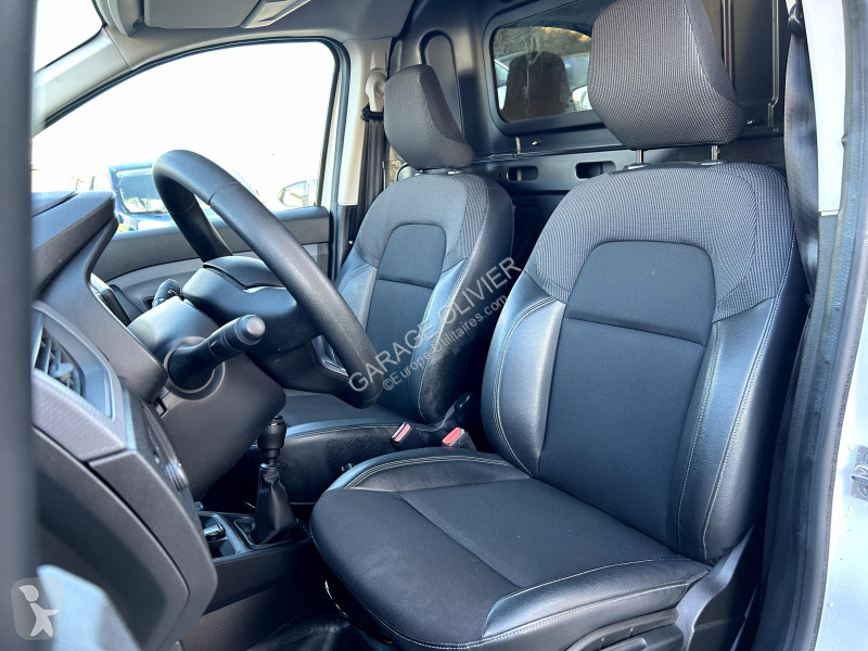 Véhicule utilitaire Renault (Kangoo) 1.5 Blue...