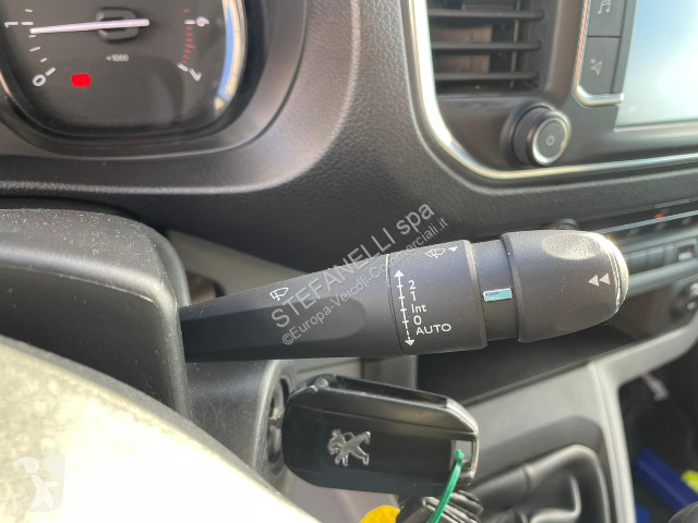 Autoutilitară Peugeot EXPERT 1.5 PREMIUM Compact