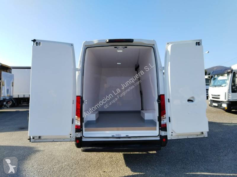 Véhicule utilitaire Iveco