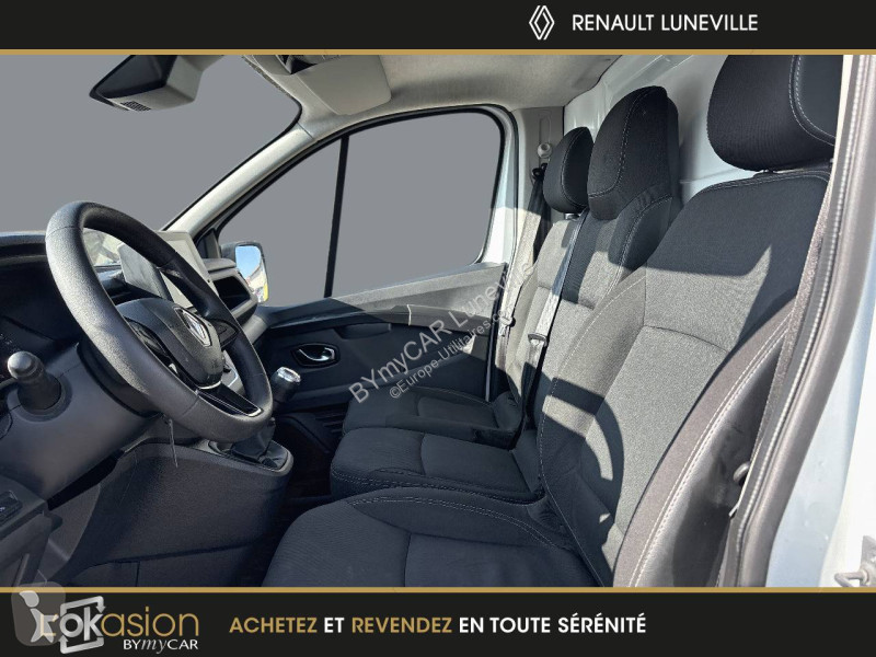 Veículo utilitário Renault TRAFIC FGN L2H2 3000...